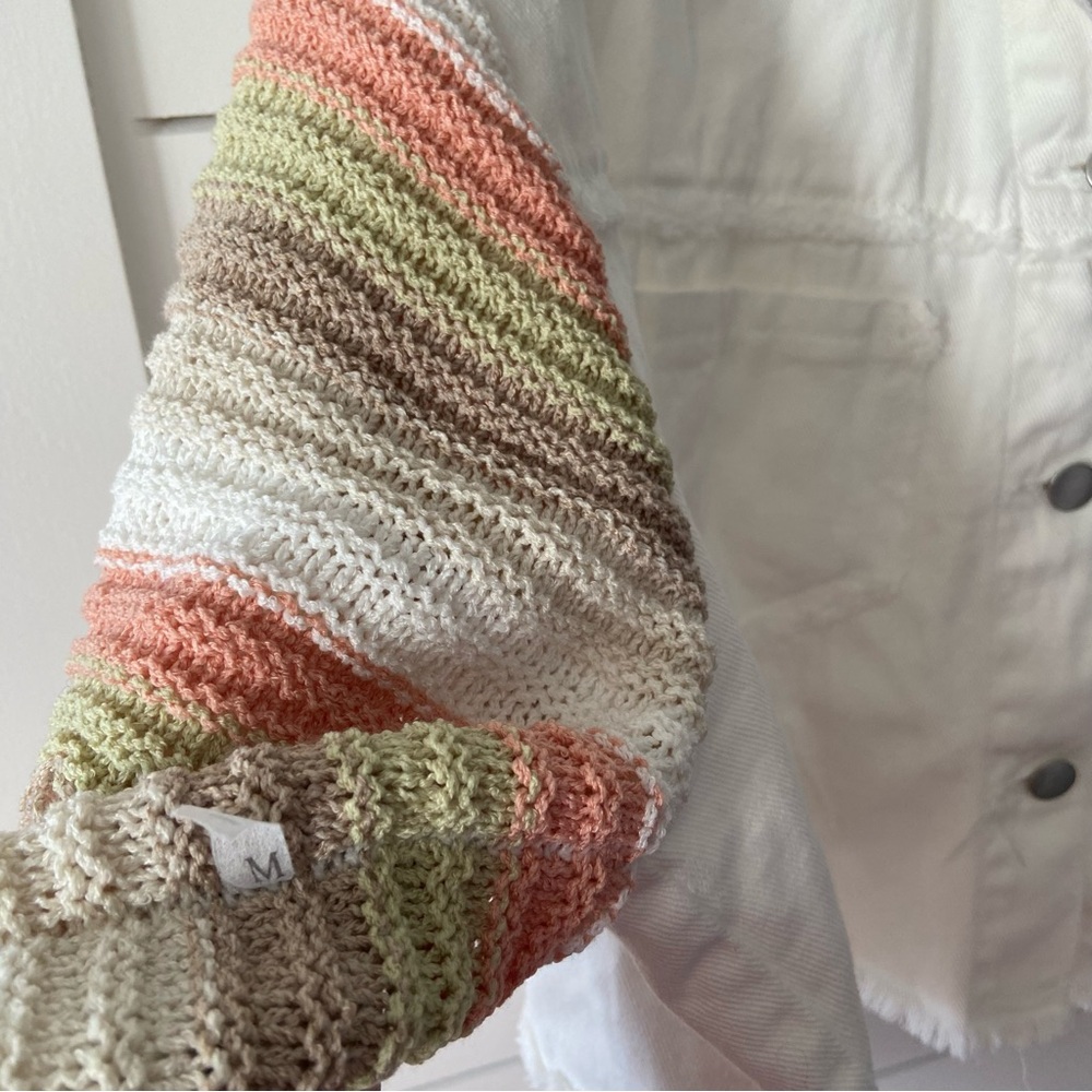 POL Distressed Jean Jacket White with Crochet Sleeves Pink Green Size Medium - Picture 5 of 12